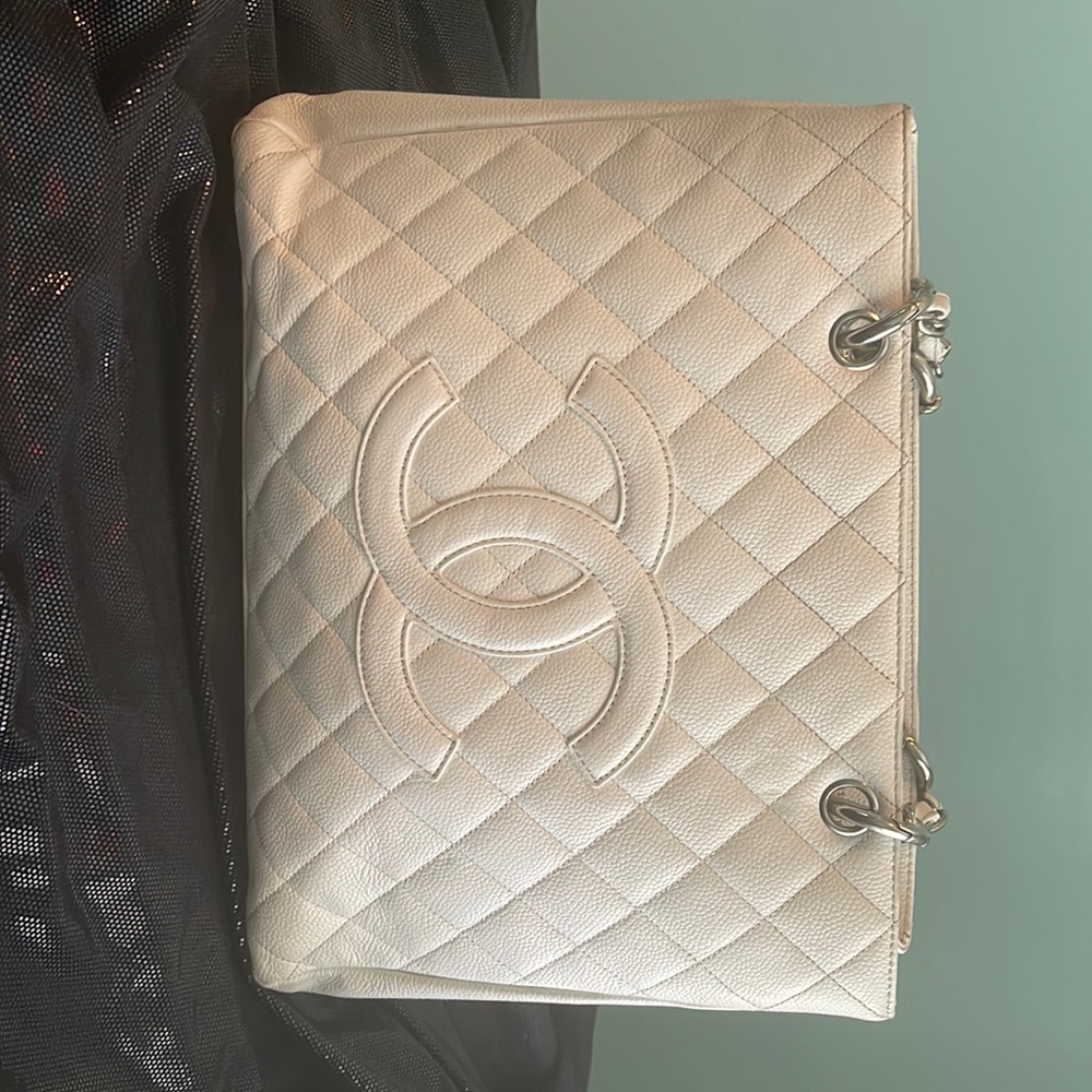 Chanel Quilted White Large Shoulder Purse